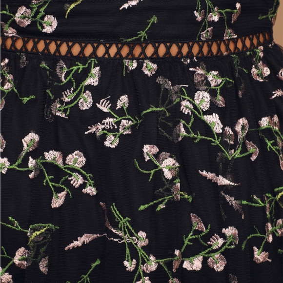Black Floral Embroidered Short Sleeve Skater Dress - Picture 5 of 6